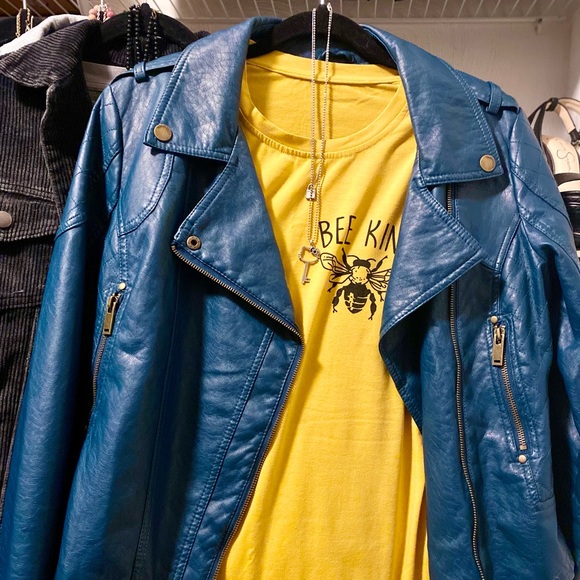 🦋✨ Meet your Posher, Charlotte 🌙🌸 - Picture 13 of 14